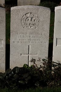 Lijssenthoek Military Cemetery - Piggott, H E