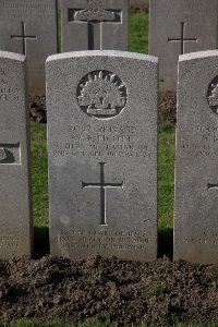 Lijssenthoek Military Cemetery - Pigott, William Edward