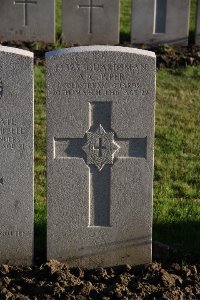 Lijssenthoek Military Cemetery - Piper, Albert Charles
