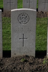 Lijssenthoek Military Cemetery - Pitman, R