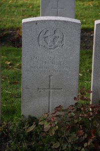 Lijssenthoek Military Cemetery - Plummer, Arthur
