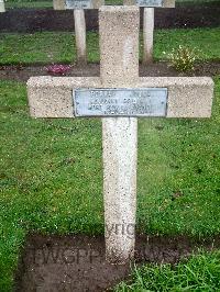 Lijssenthoek Military Cemetery - Ponneau, Julian
