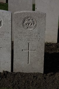 Lijssenthoek Military Cemetery - Ponsford, J H
