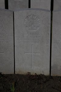 Lijssenthoek Military Cemetery - Porter, Charles Leary