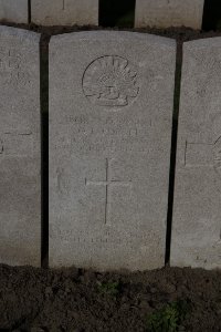 Lijssenthoek Military Cemetery - Porter, Oscar Percival
