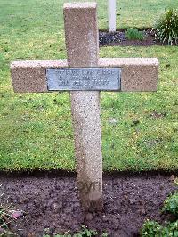 Lijssenthoek Military Cemetery - Potignon, Pierre M De L