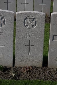 Lijssenthoek Military Cemetery - Powell, C H