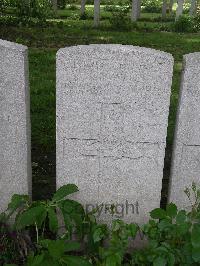 Lijssenthoek Military Cemetery - Powell, John