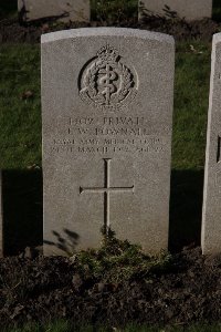 Lijssenthoek Military Cemetery - Pownall, J W