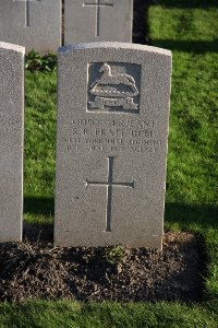 Lijssenthoek Military Cemetery - Pratt, Robert Railton