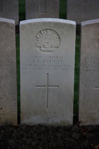 Lijssenthoek Military Cemetery - Pretty, Albert Ernest