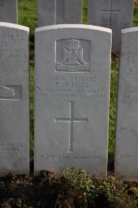 Lijssenthoek Military Cemetery - Price, Thomas Harold