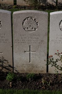 Lijssenthoek Military Cemetery - Prowd, Leslie Montgomery