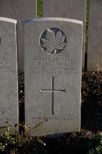 Lijssenthoek Military Cemetery - Puttock, Percy