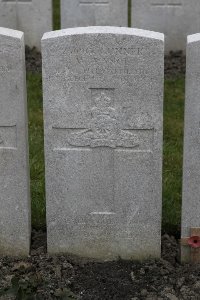 Lijssenthoek Military Cemetery - Rance, W