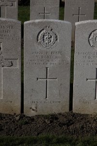 Lijssenthoek Military Cemetery - Randell, Arnold