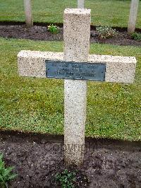 Lijssenthoek Military Cemetery - Raynard, Henri