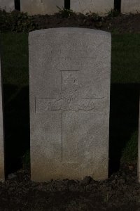 Lijssenthoek Military Cemetery - Rayner, C