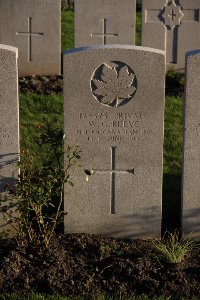 Lijssenthoek Military Cemetery - Reeve, W G