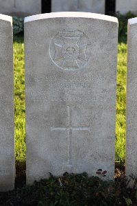 Lijssenthoek Military Cemetery - Reevell, F