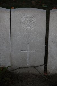 Lijssenthoek Military Cemetery - Rhodes, Albert William