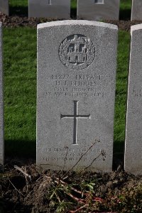 Lijssenthoek Military Cemetery - Rhodes, Herbert Irwin