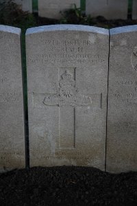 Lijssenthoek Military Cemetery - Riach, C