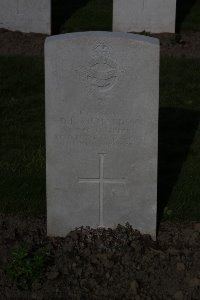 Lijssenthoek Military Cemetery - Richardson, Douglas Birch