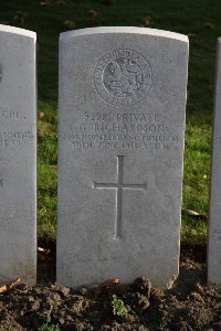 Lijssenthoek Military Cemetery - Richardson, G
