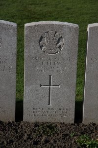 Lijssenthoek Military Cemetery - Riley, E