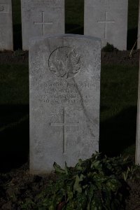 Lijssenthoek Military Cemetery - Riley, W