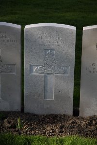 Lijssenthoek Military Cemetery - Ritchie, H