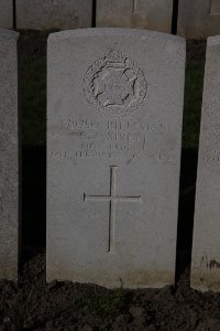 Lijssenthoek Military Cemetery - Rivett, Christopher Arthur