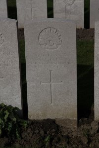 Lijssenthoek Military Cemetery - Robb, James Cooper