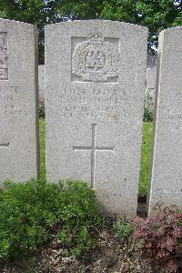 Lijssenthoek Military Cemetery - Roberts, Lewis