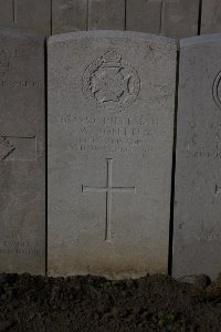 Lijssenthoek Military Cemetery - Roberts, W