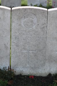 Lijssenthoek Military Cemetery - Robertson, Arthur
