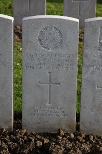 Lijssenthoek Military Cemetery - Robertson, Charles Alexander
