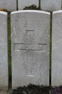 Lijssenthoek Military Cemetery - Robertson, D W