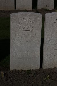 Lijssenthoek Military Cemetery - Robertson, Edward Goy
