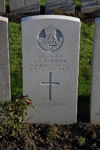 Lijssenthoek Military Cemetery - Robinson, F C