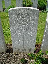 Lijssenthoek Military Cemetery - Robinson, Walter