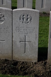 Lijssenthoek Military Cemetery - Robinson, W C