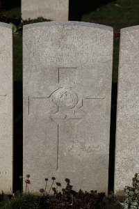 Lijssenthoek Military Cemetery - Robinson, W