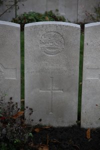Lijssenthoek Military Cemetery - Rogers, Fredrick