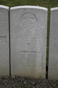 Lijssenthoek Military Cemetery - Rogers, T