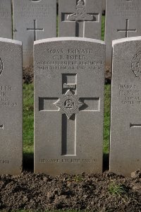 Lijssenthoek Military Cemetery - Roper, Cyril Frank