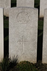 Lijssenthoek Military Cemetery - Ross, Hugh Madigan