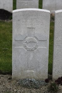 Lijssenthoek Military Cemetery - Ross, John Alexander
