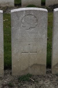 Lijssenthoek Military Cemetery - Ross, W H